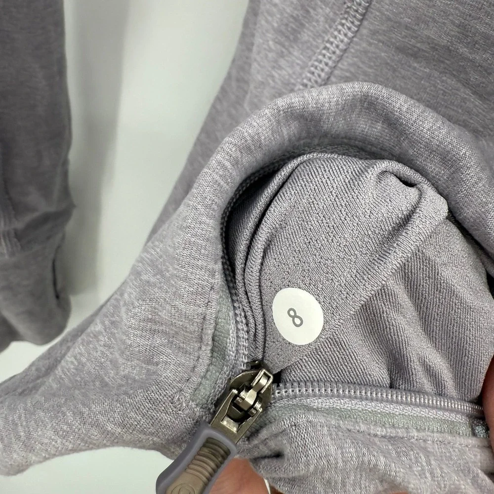 Lululemon Women's 8 Sweatshirt Warm Heart Cold Hands Half 1/2 Zip Mock neck‎